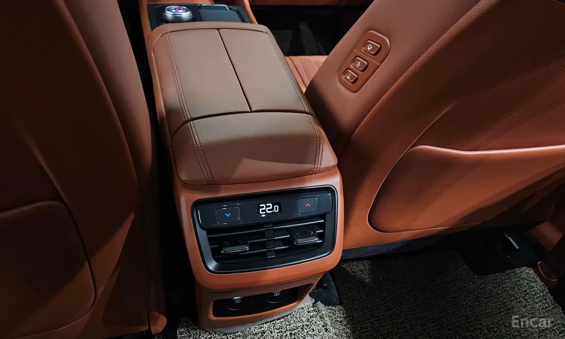 Фото 18 - Kia K8