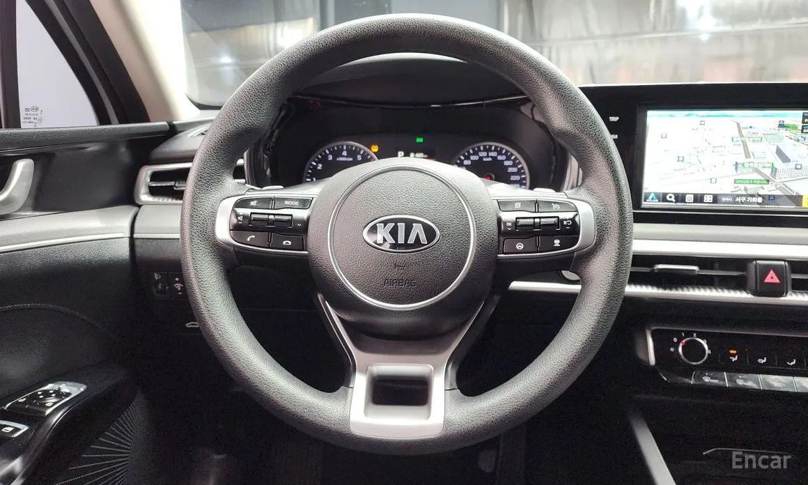 Photo 13 - Kia K5