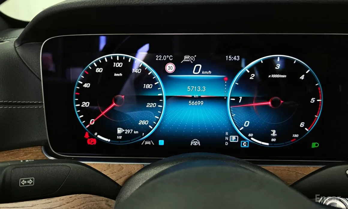 Фото 8 - Mercedes-Benz E-Class