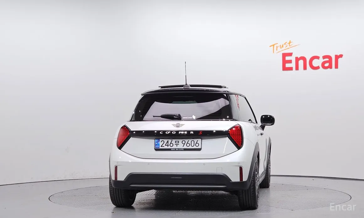 Фото 4 - Mini Cooper