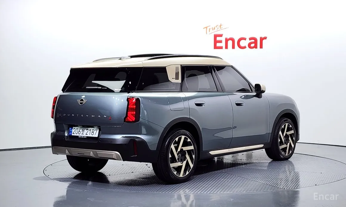 Фото 2 - Mini Countryman