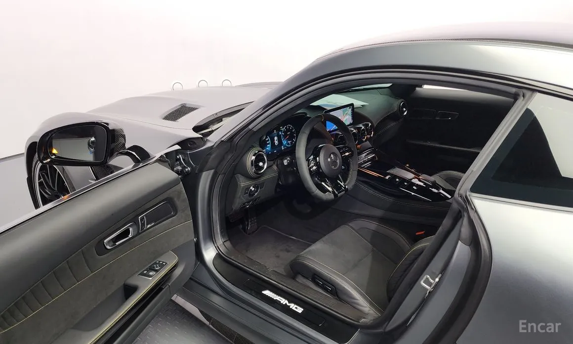 Фото 11 - Mercedes-Benz AMG GT