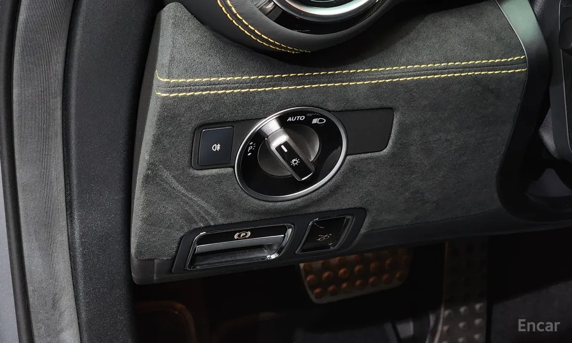 Фото 13 - Mercedes-Benz AMG GT