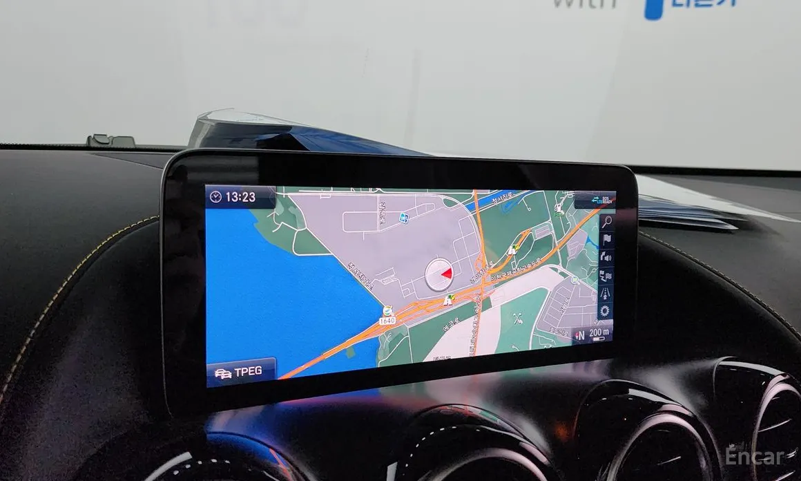 Фото 17 - Mercedes-Benz AMG GT