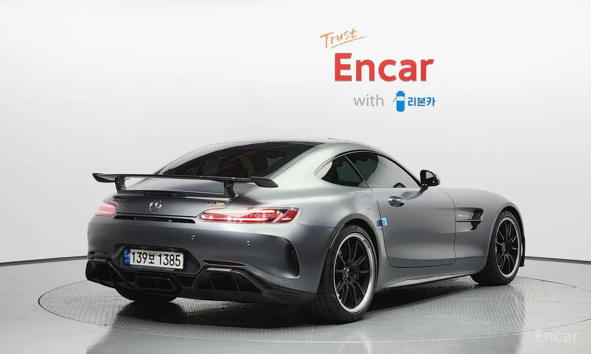 Фото 2 - Mercedes-Benz AMG GT