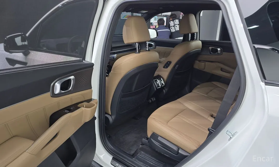 Фото 11 - Kia Sorento