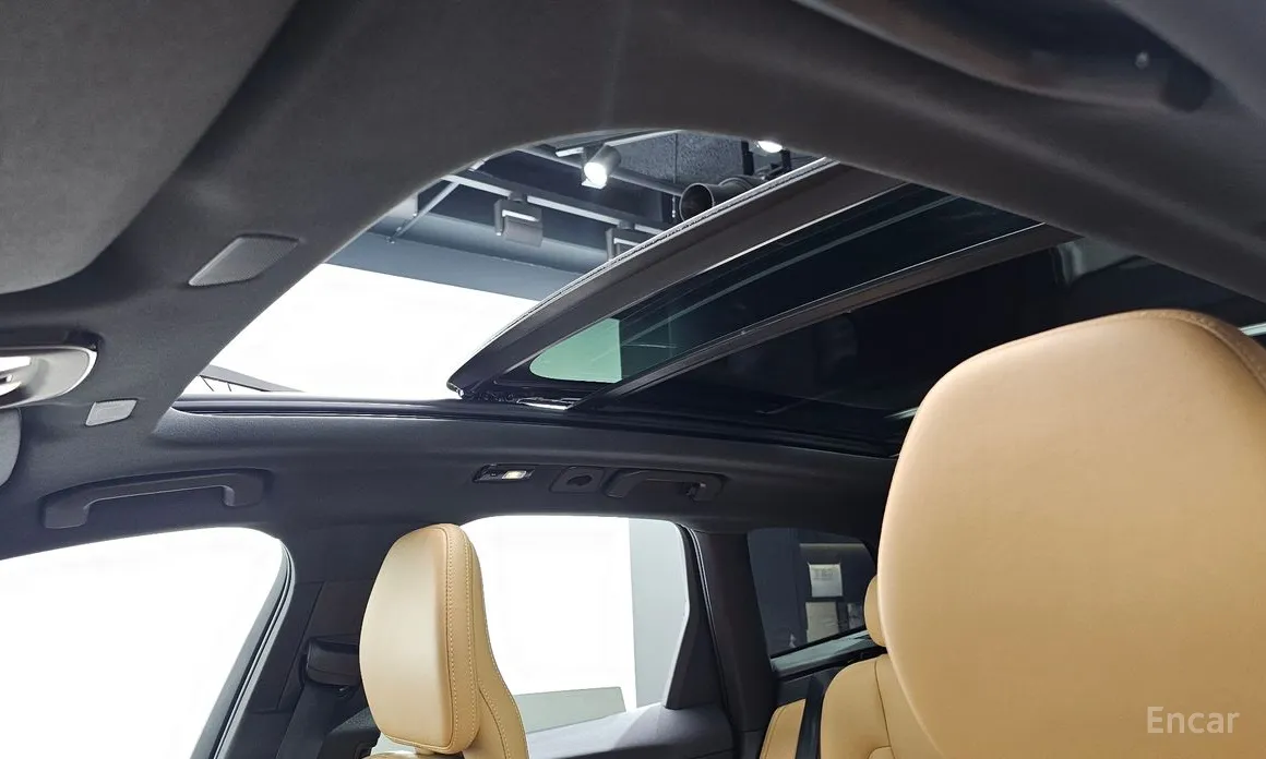 Фото 19 - Volvo XC60