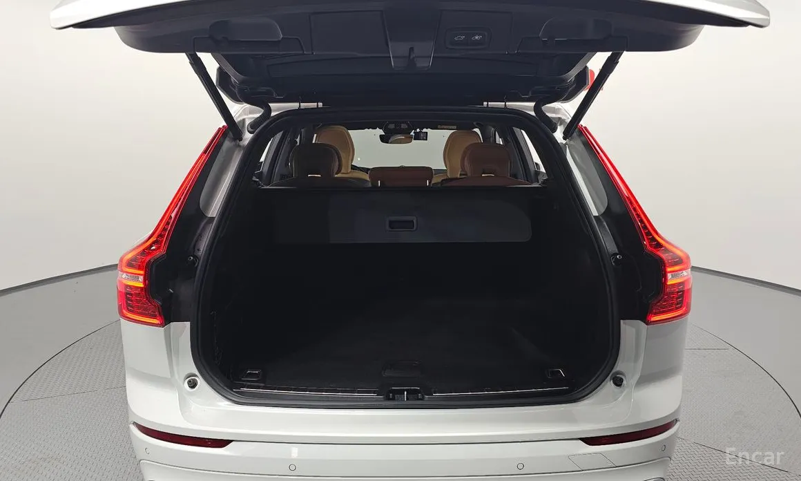 Фото 20 - Volvo XC60