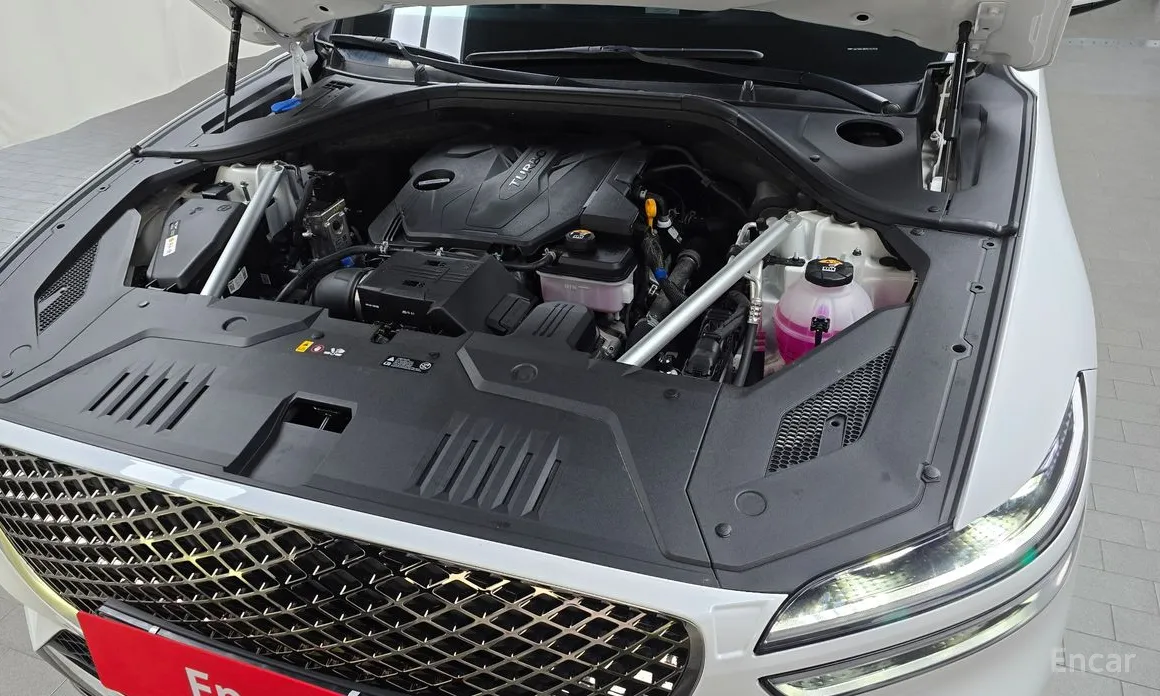 Photo 6 - Genesis GV70