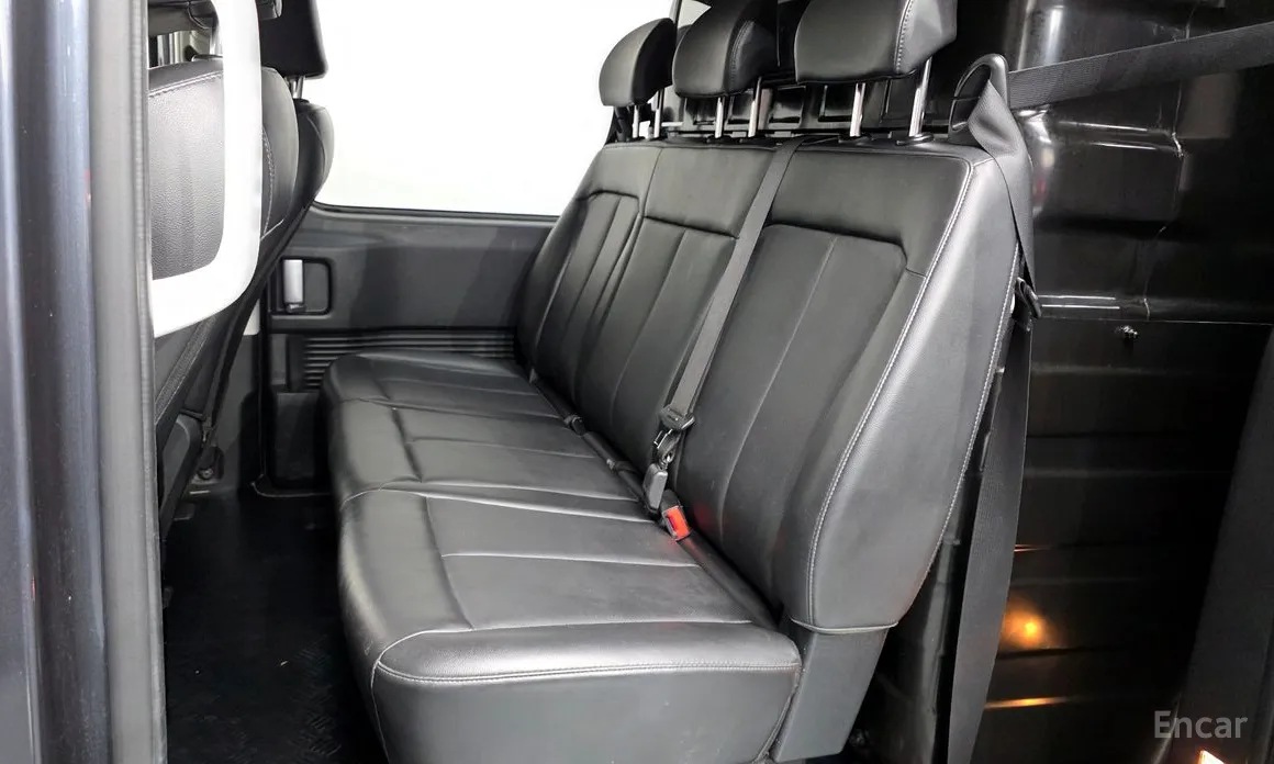 Фото 12 - Hyundai Staria