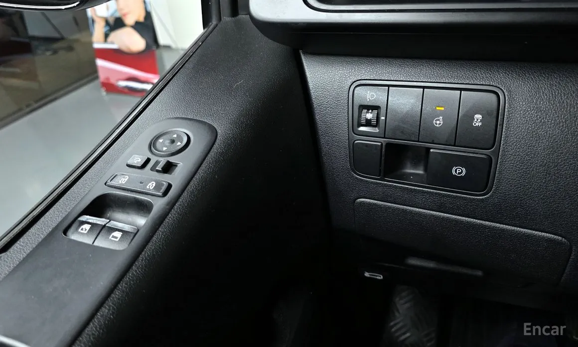 Фото 18 - Hyundai Staria