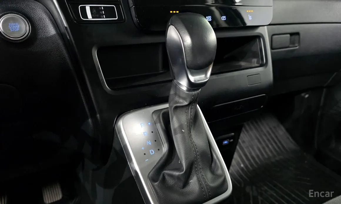 Фото 9 - Hyundai Staria