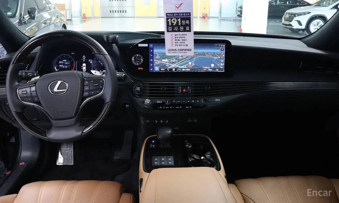 Фото 11 - Lexus LS