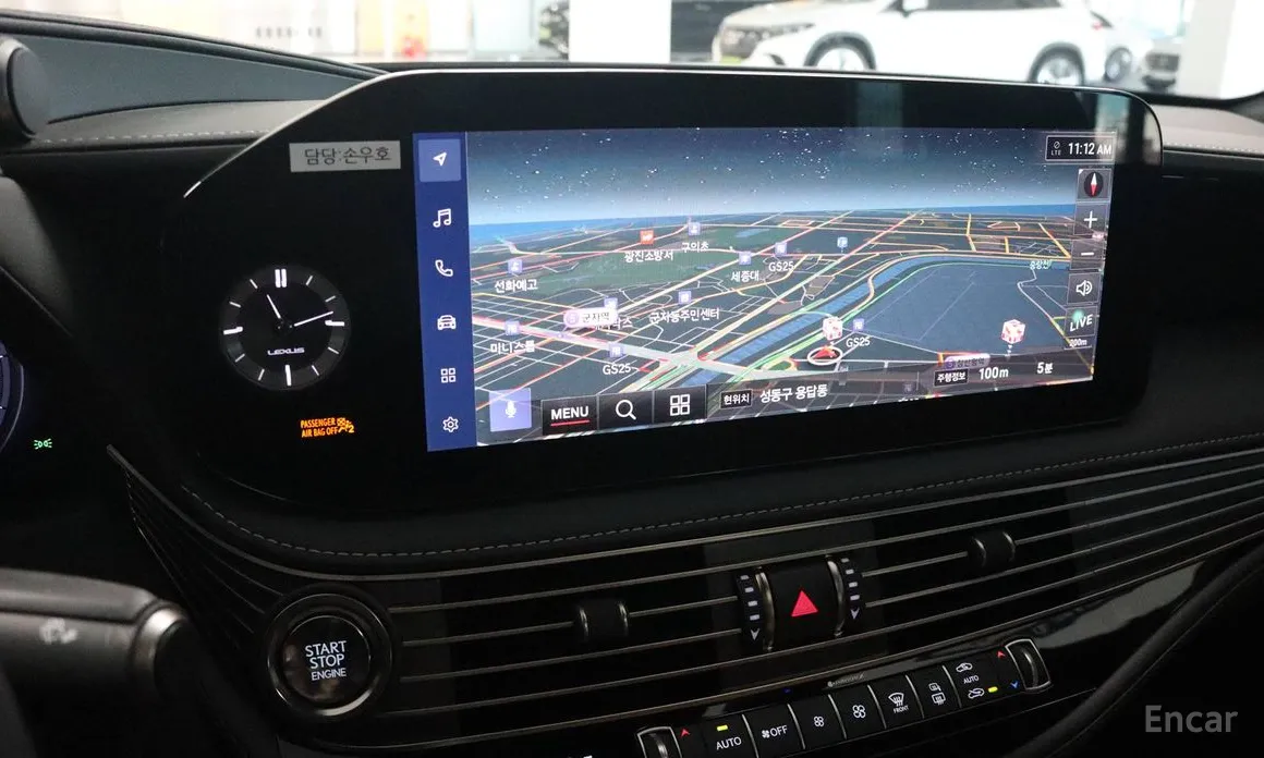 Фото 13 - Lexus LS