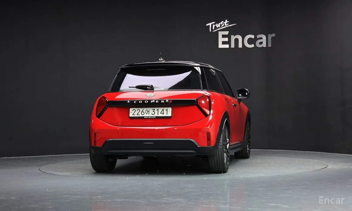 Фото 4 - Mini Cooper