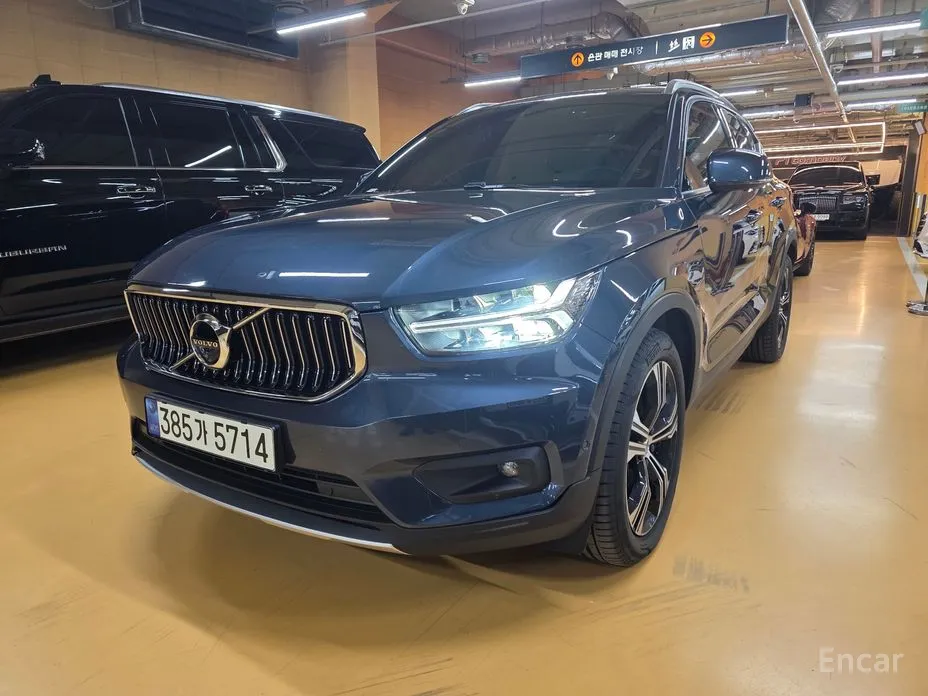 Фото 1 - Volvo XC40