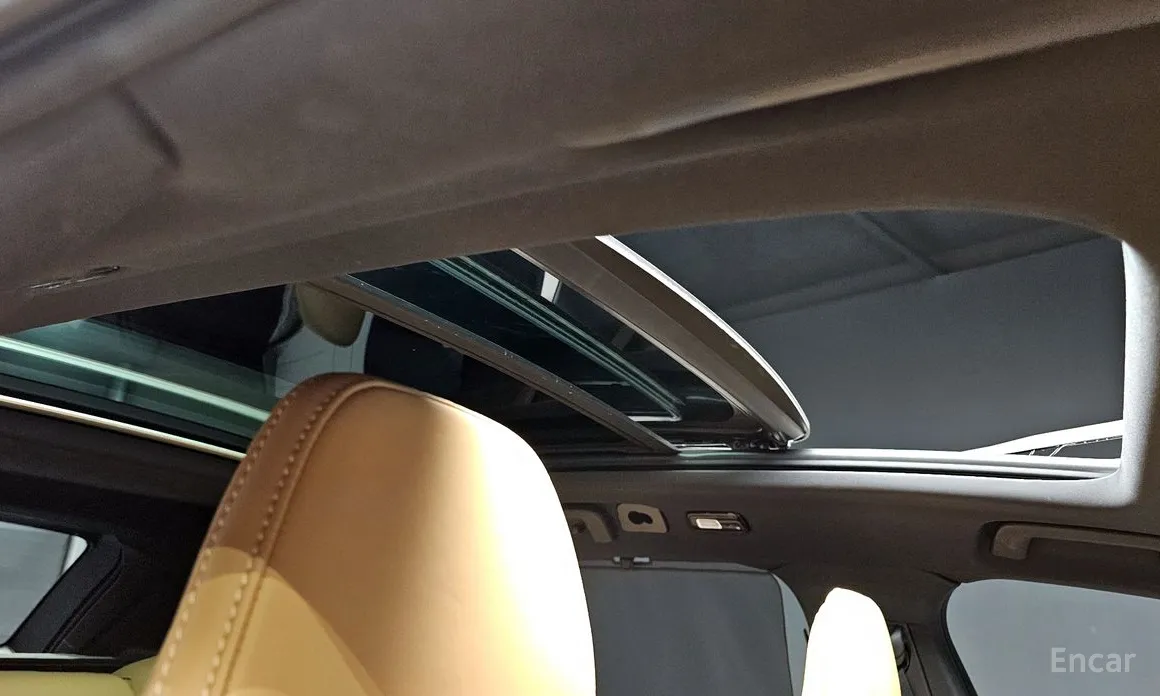 Фото 18 - Volvo V90