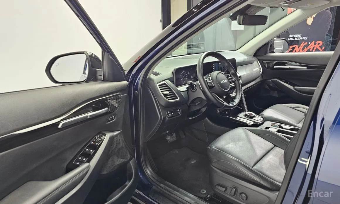 Фото 10 - Kia Seltos