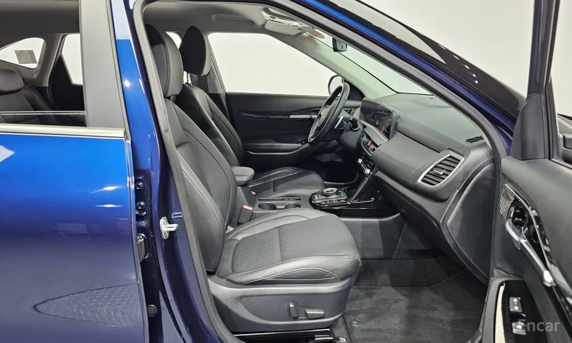 Фото 11 - Kia Seltos