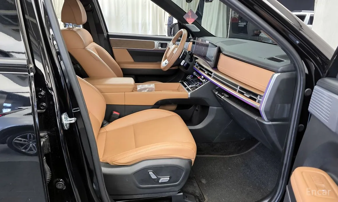 Фото 11 - Hyundai Santa Fe