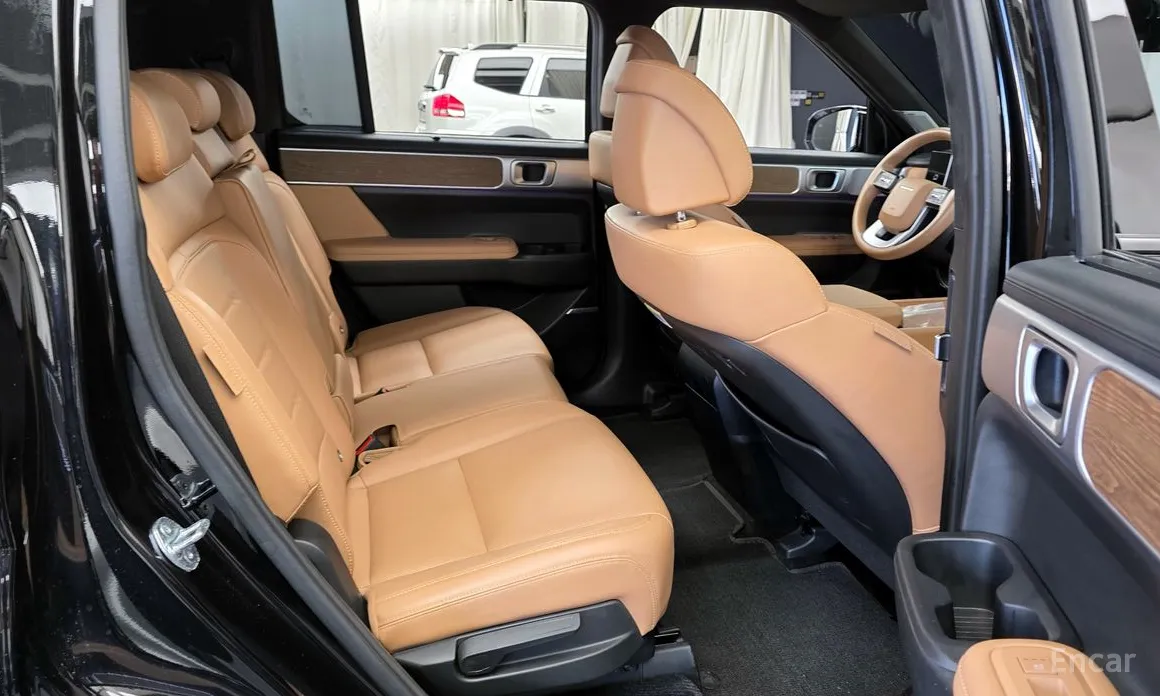 Фото 12 - Hyundai Santa Fe