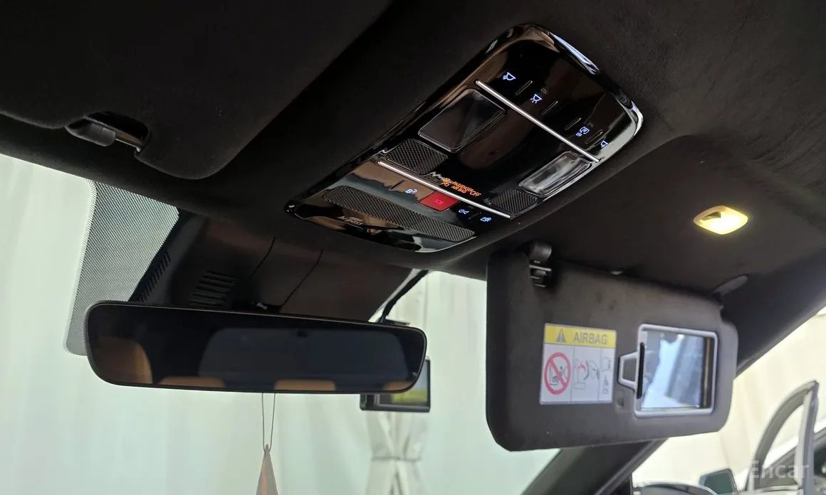 Фото 17 - Hyundai Santa Fe