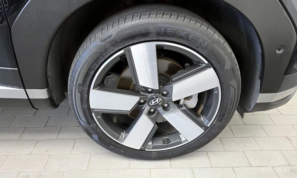 Фото 5 - Hyundai Santa Fe