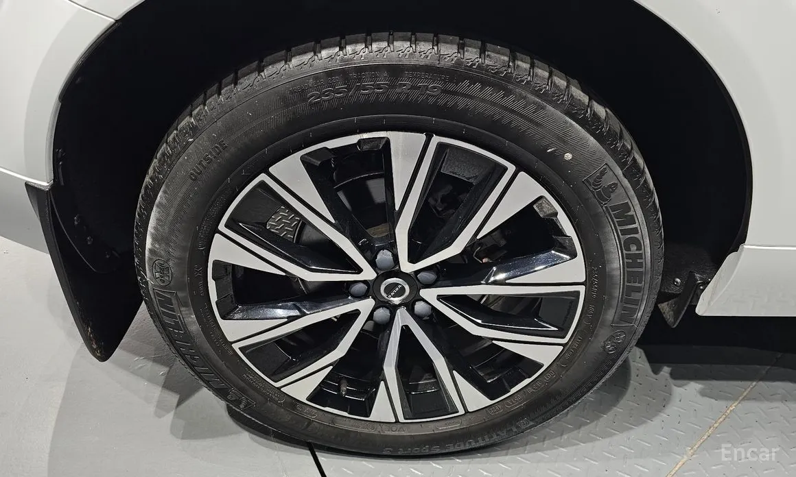 Фото 5 - Volvo XC60