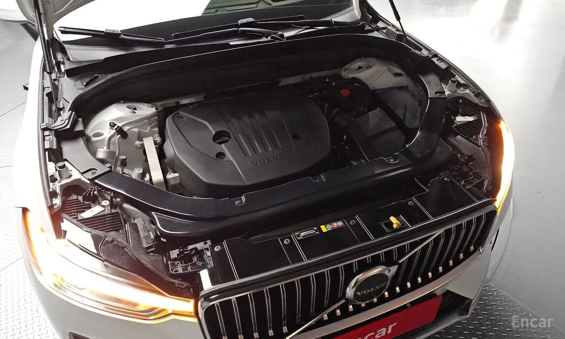 Фото 6 - Volvo XC60