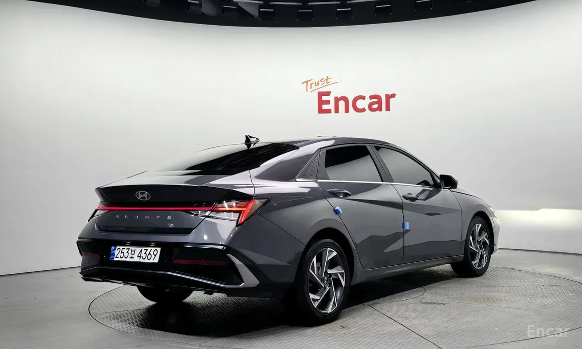 Фото 2 - Hyundai Avante