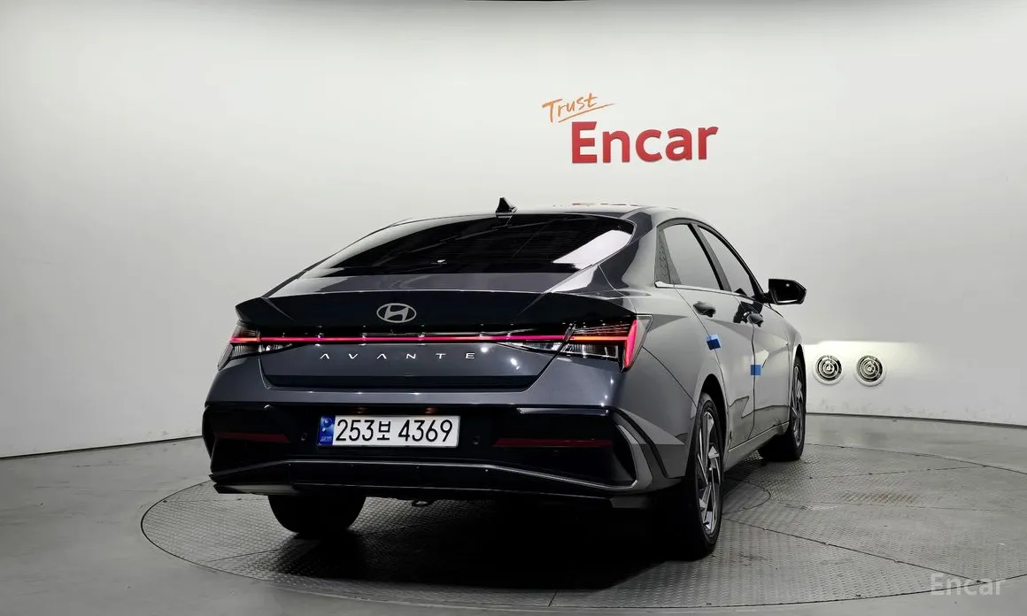 Фото 4 - Hyundai Avante
