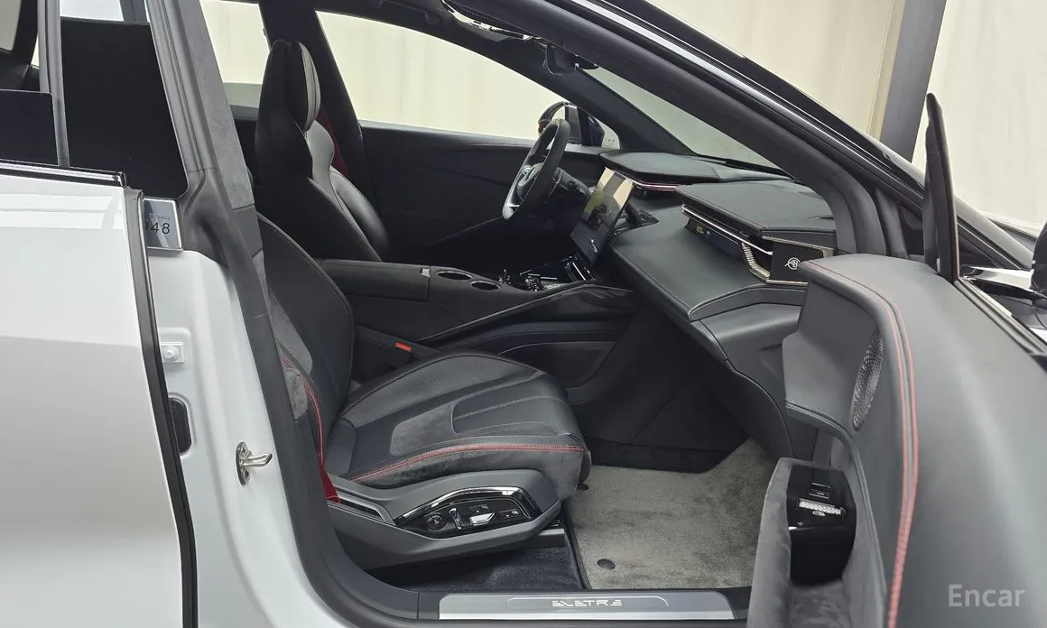 Фото 10 - Lotus Eletre