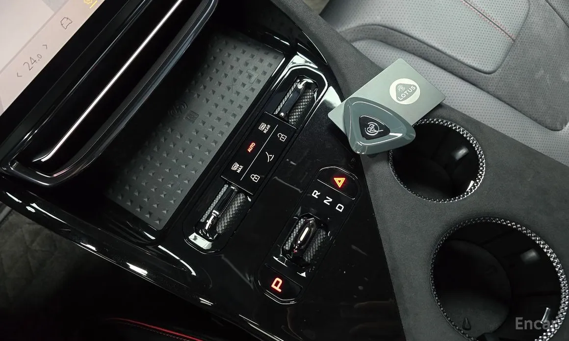 Фото 9 - Lotus Eletre