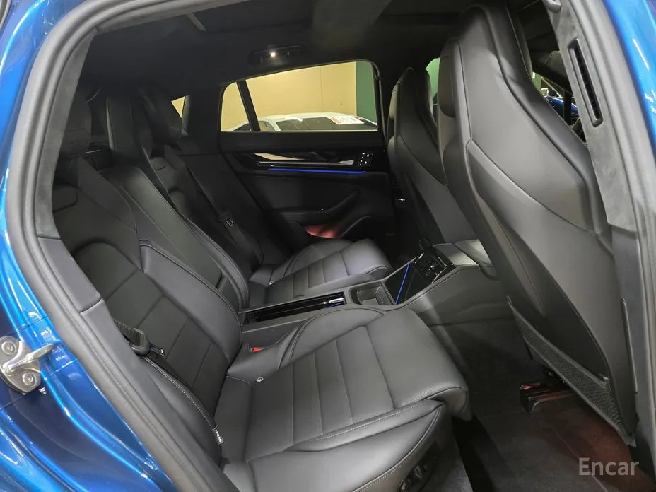 Фото 15 - Porsche Panamera