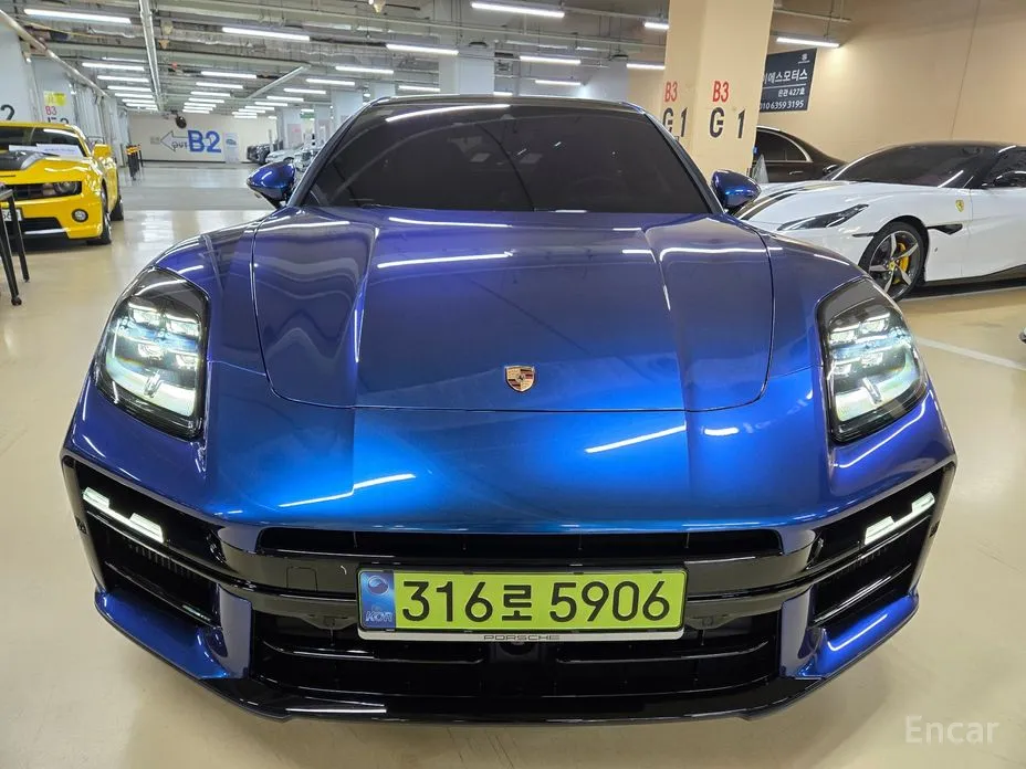 Фото 3 - Porsche Panamera