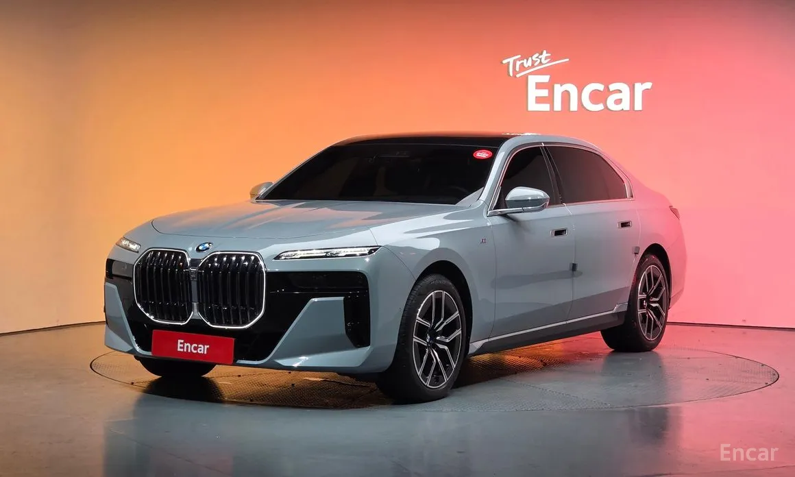 Фото 1 - BMW 7 Series