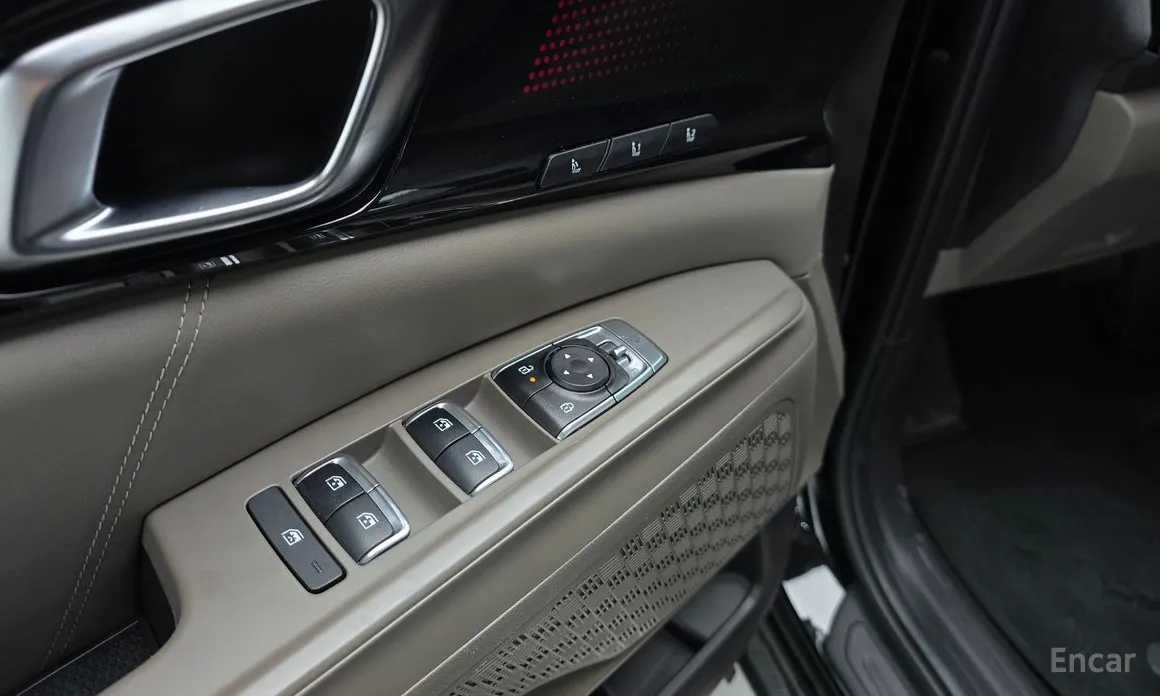 Фото 17 - Kia Carnival