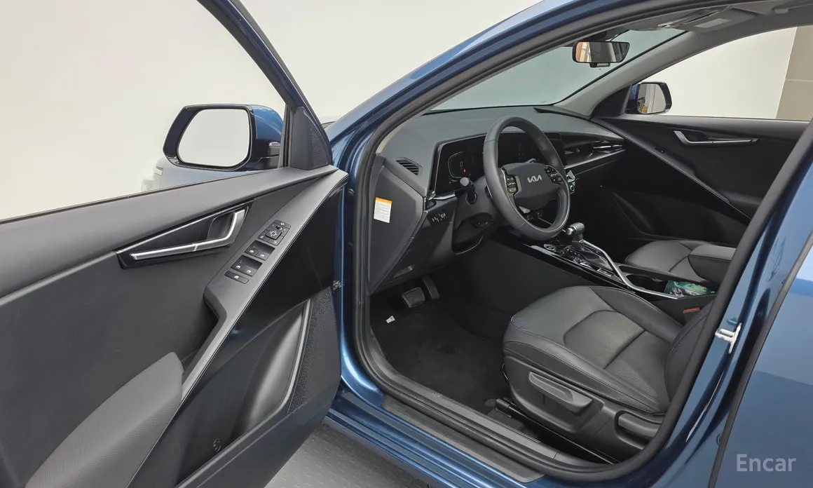 Фото 10 - Kia Niro