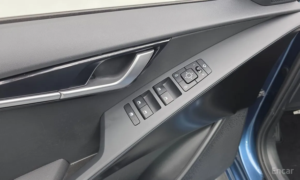 Фото 14 - Kia Niro