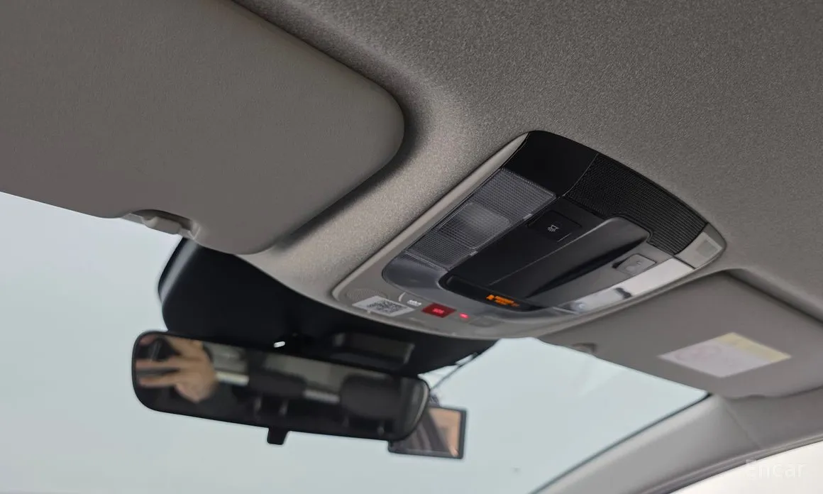 Фото 19 - Kia Niro