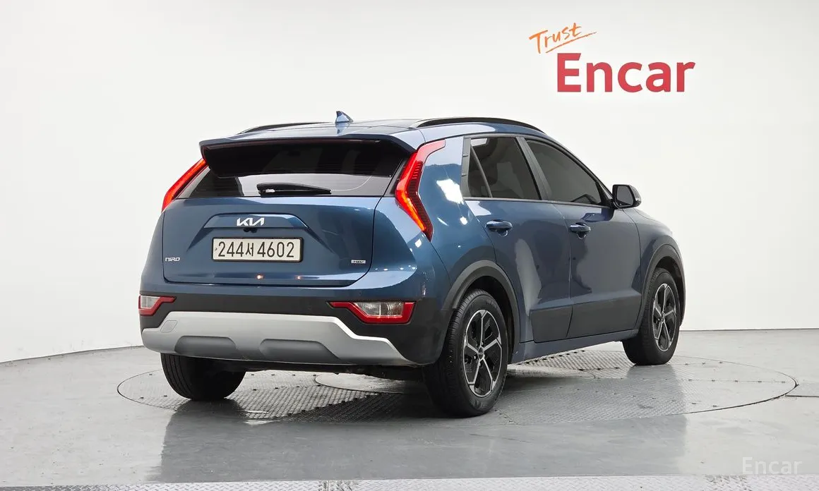 Фото 4 - Kia Niro