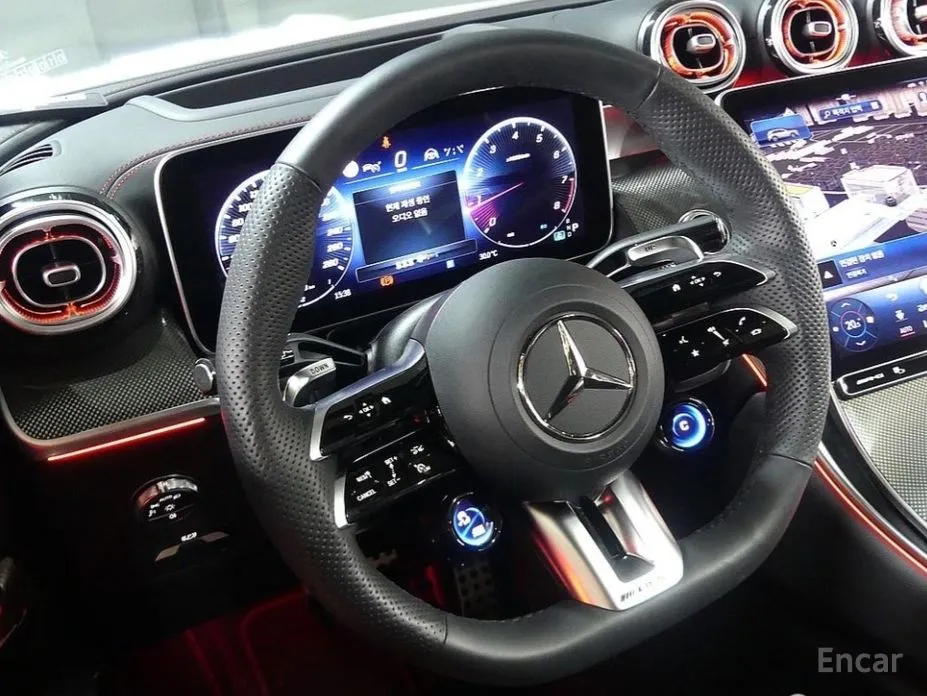 Фото 16 - Mercedes-Benz GLC-Class