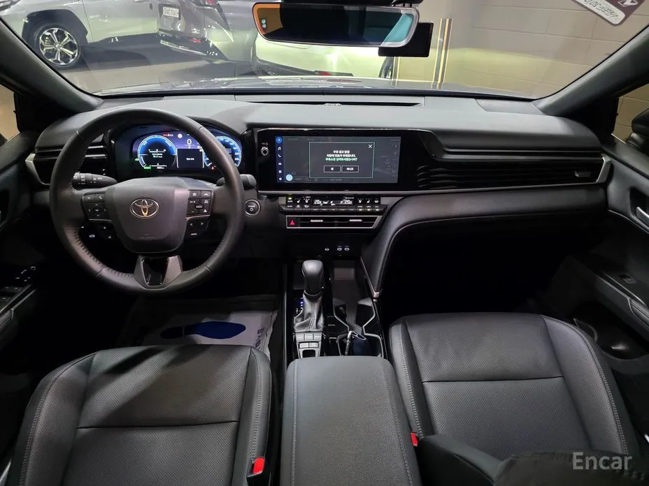 Фото 7 - Toyota Camry