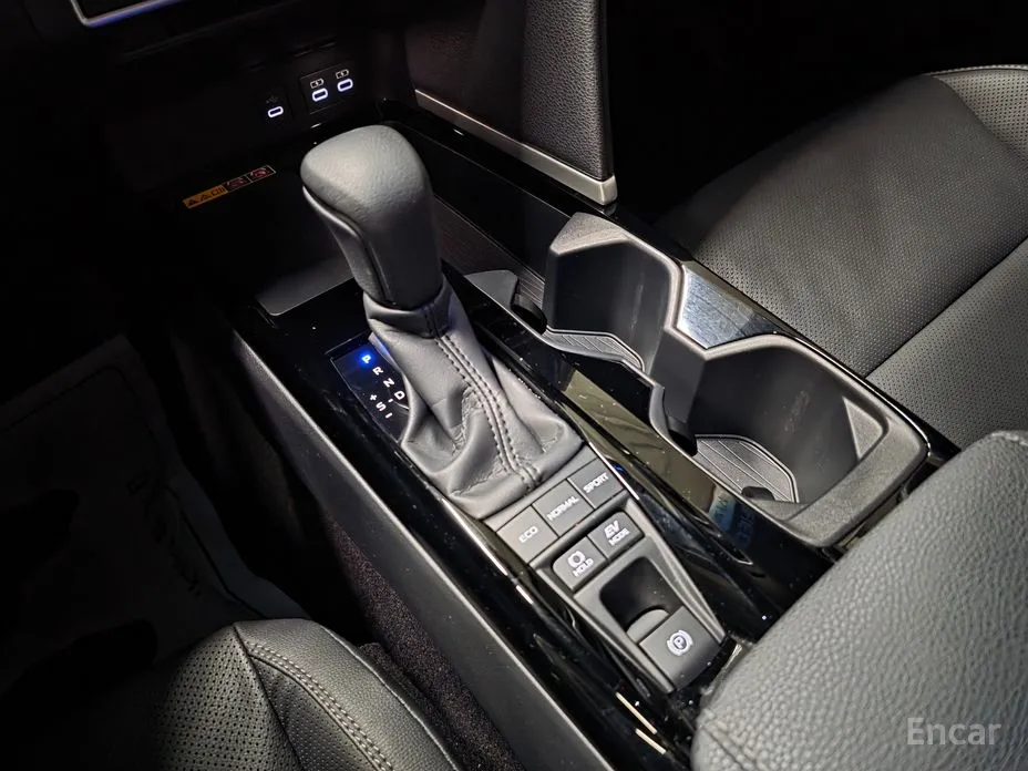 Фото 9 - Toyota Camry