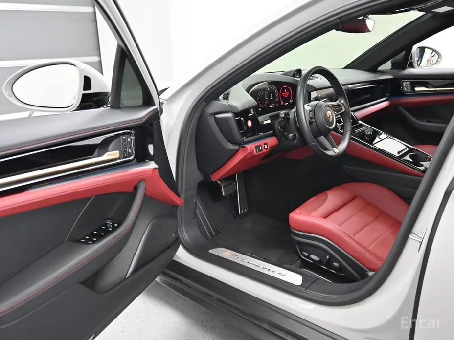 Фото 11 - Porsche Panamera