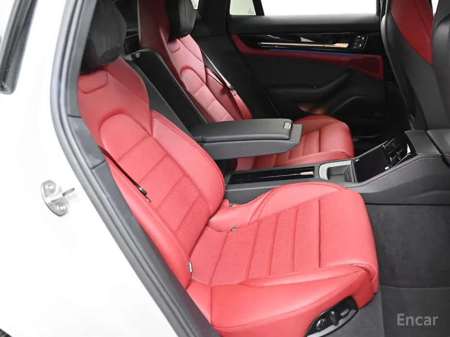 Фото 12 - Porsche Panamera