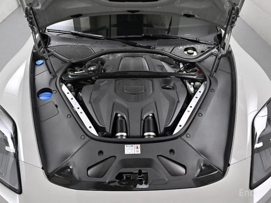 Фото 6 - Porsche Panamera