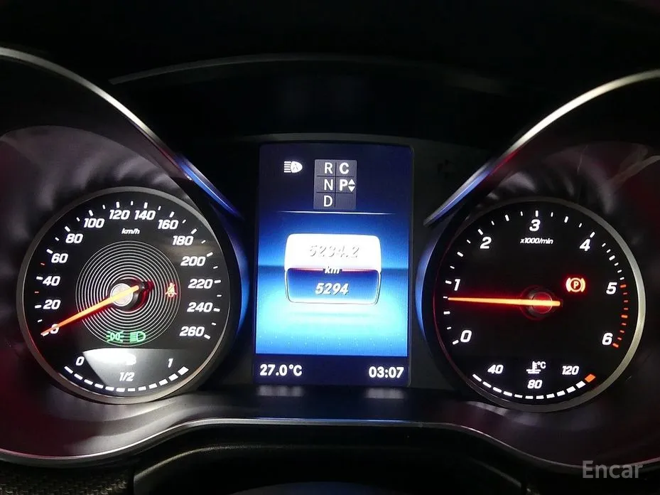 Фото 5 - Mercedes-Benz V-Class