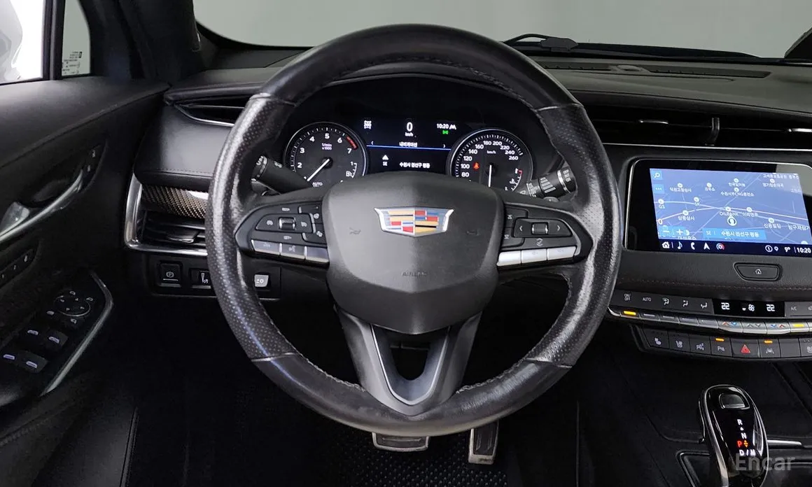 Фото 13 - Cadillac XT4