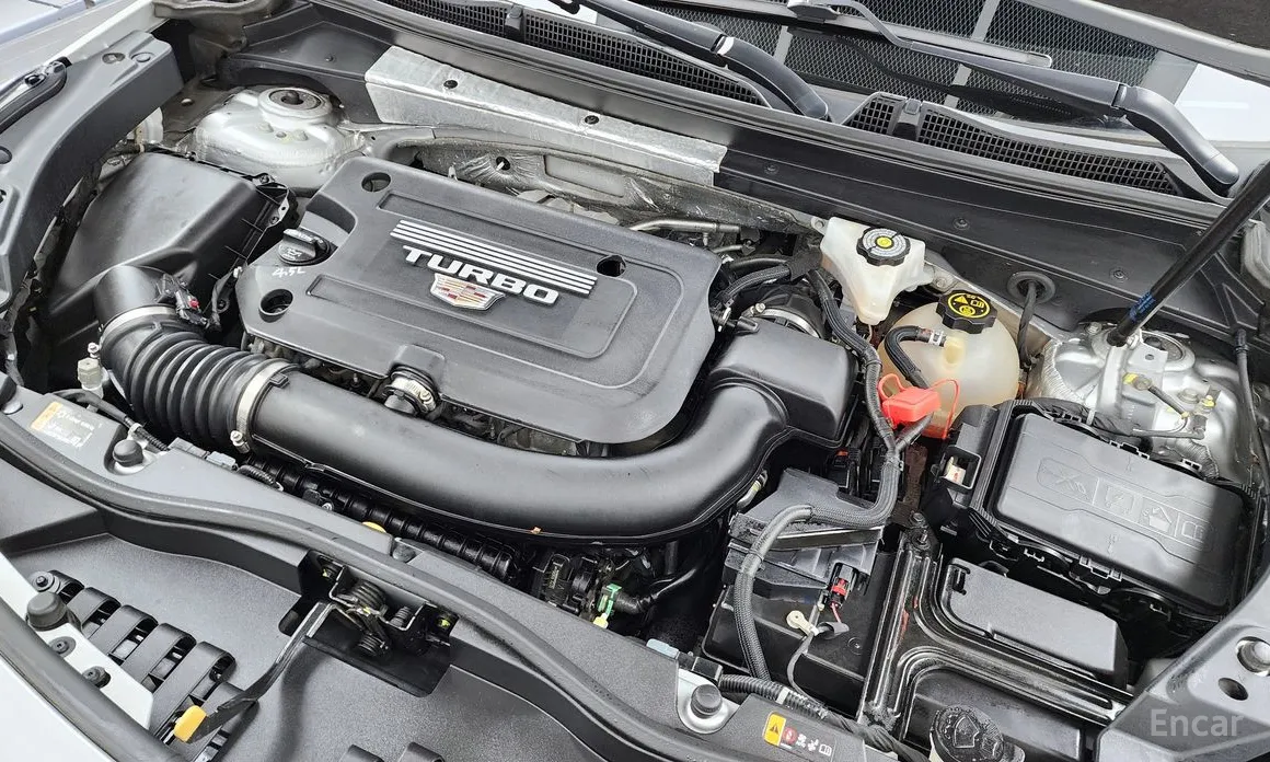 Фото 6 - Cadillac XT4